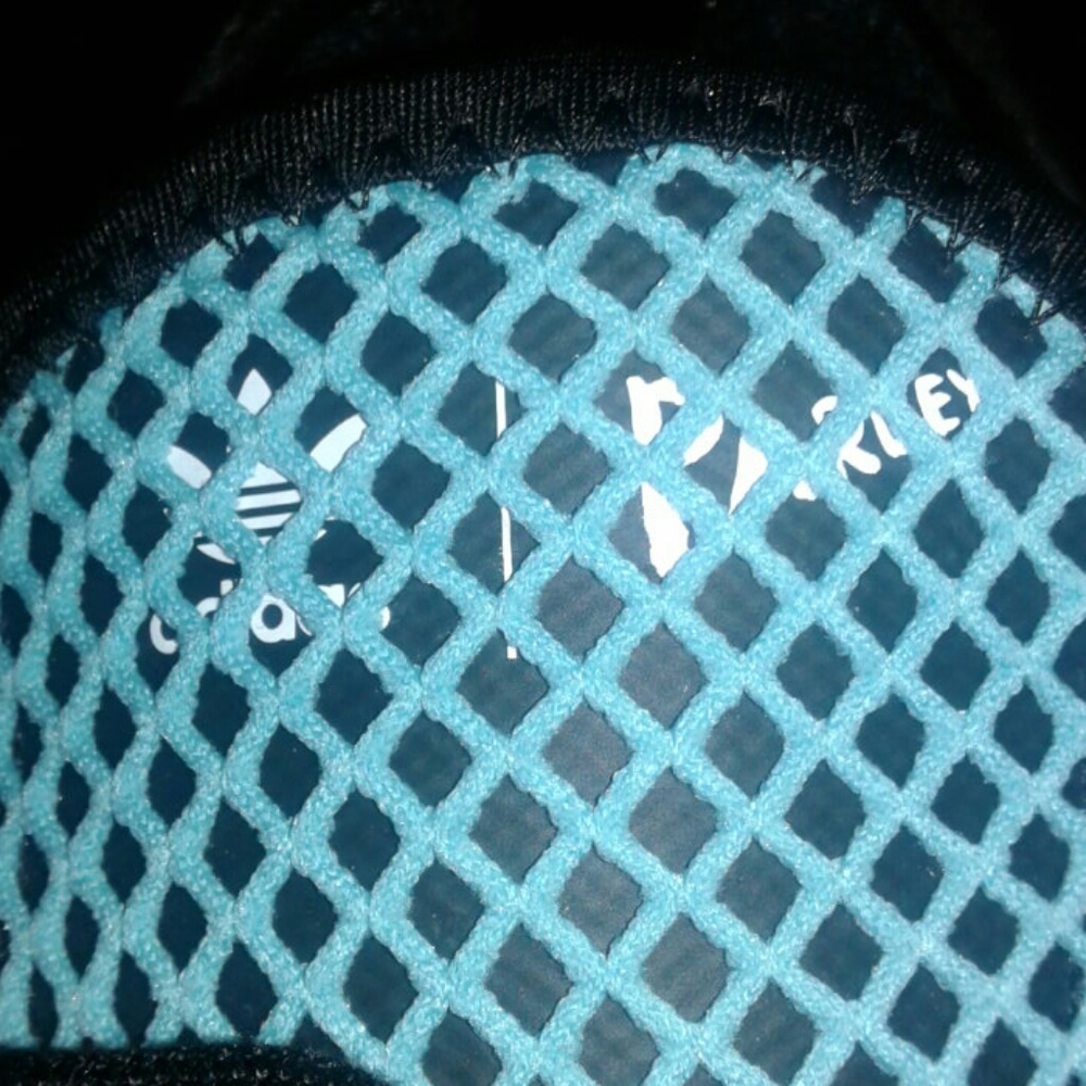 NEW ADIDAS DEERUPT x Parley - Picture 5 of 5